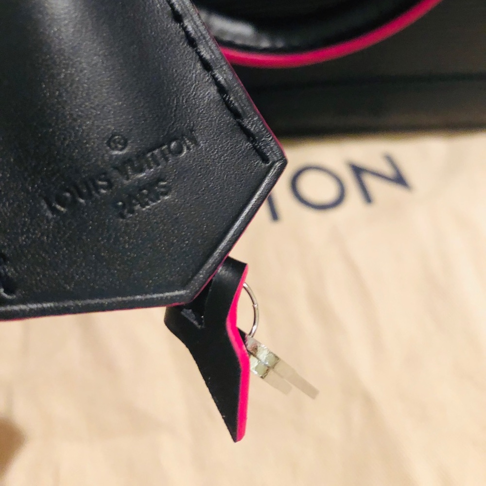 ‼️SOLD‼️ Authentic Louis Vuitton Alma BB Epi Noir - Picture 4 of 8
